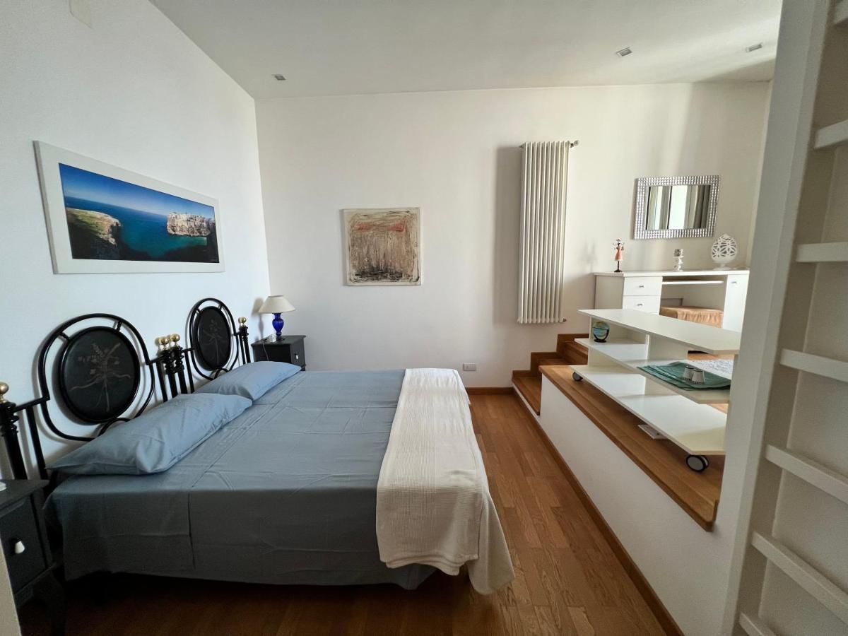 ポリニャーノ・ア・マーレ Donna Giulia Casa Vacanzeヴィラ エクステリア 写真